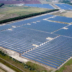 IBC SOLAR Energy connette alla rete in Ungheria un progetto FV su scala industriale da 43 MWp